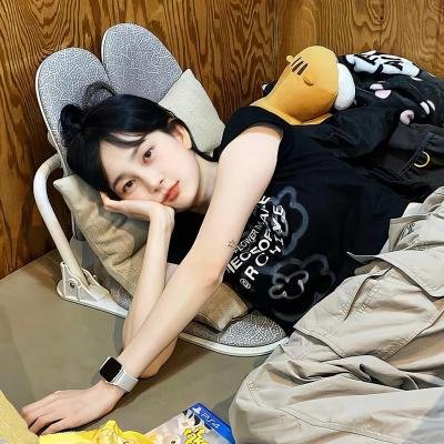 春色无边满杏林